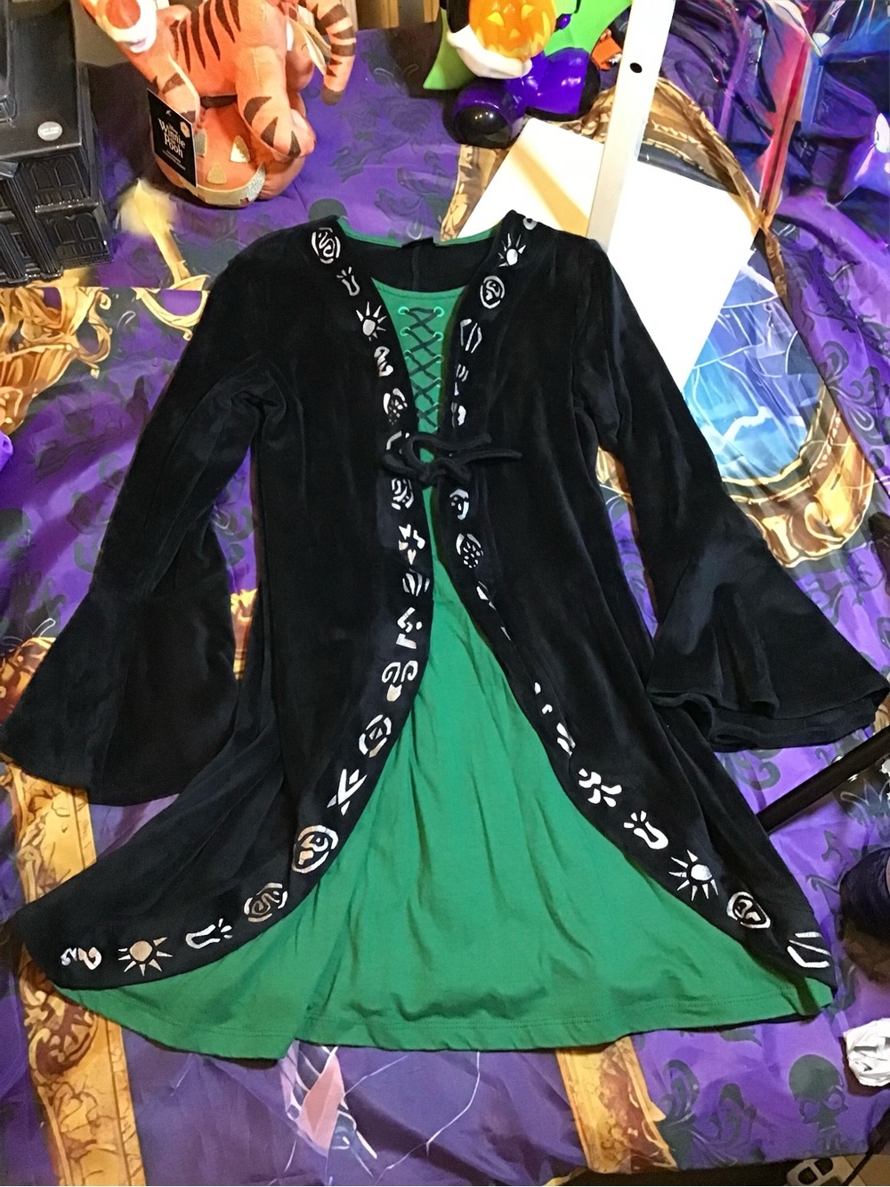 Disney hocus pocus Winifred Sanderson child Halloween costume size large 10/12